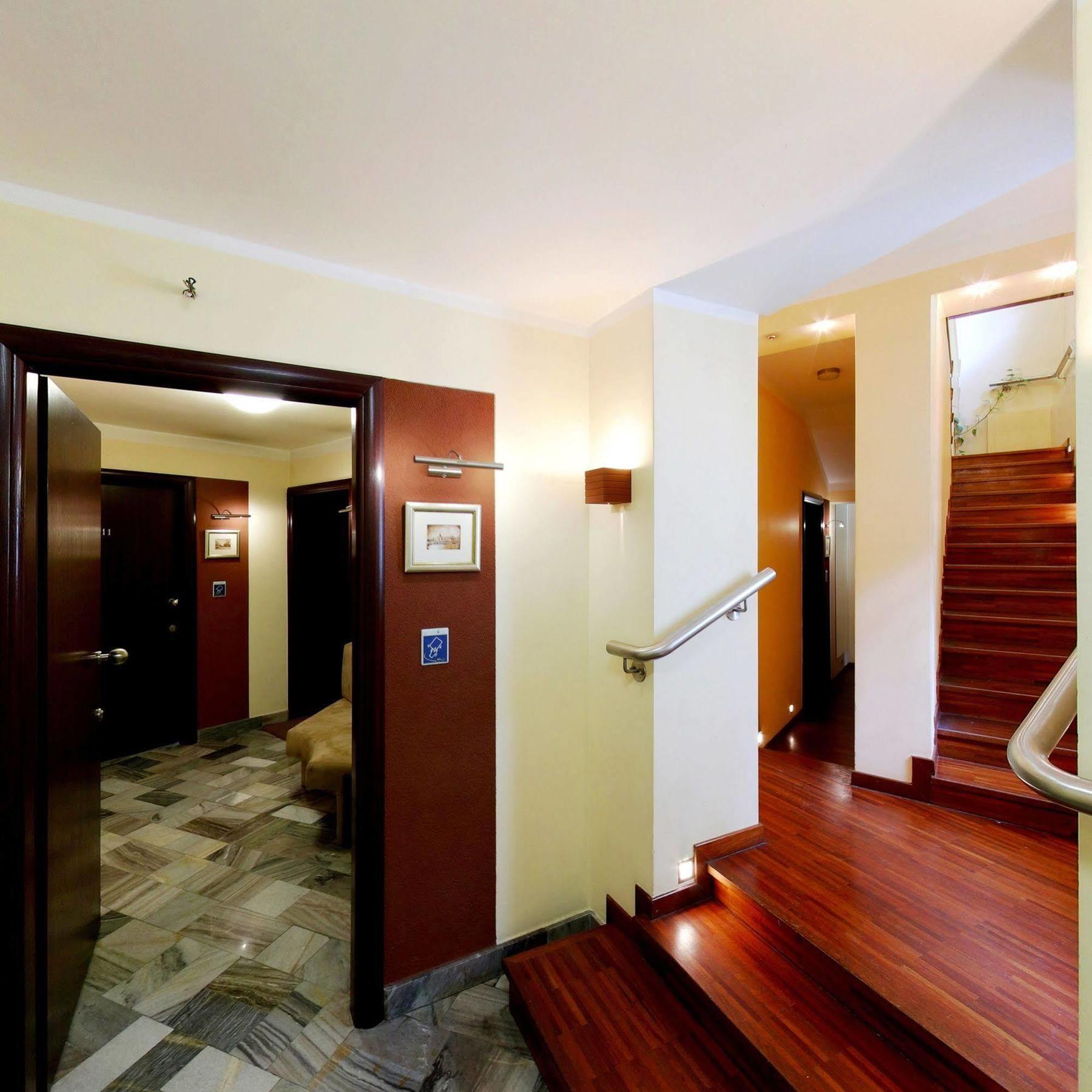 Atlantic Aparthotel Cracovia Exterior foto